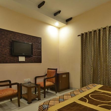 Sarovar Regency Hotel Amritsar Exterior photo