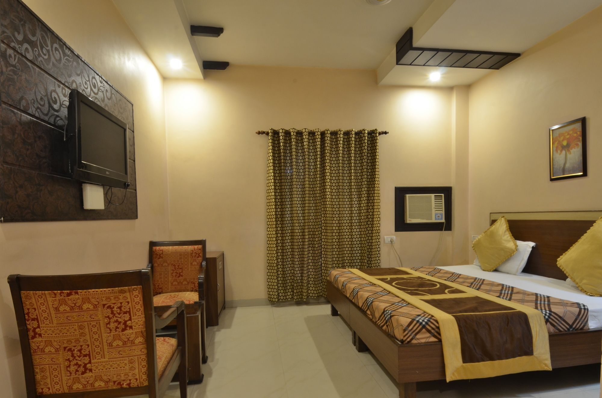 Sarovar Regency Amritsar Exterior photo